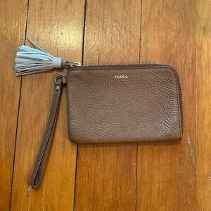 Fossil leather wristlet